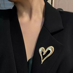 Gold Leaning Heart Brooch Pin Metal Pendant Fashion Statement Accessories Hollow